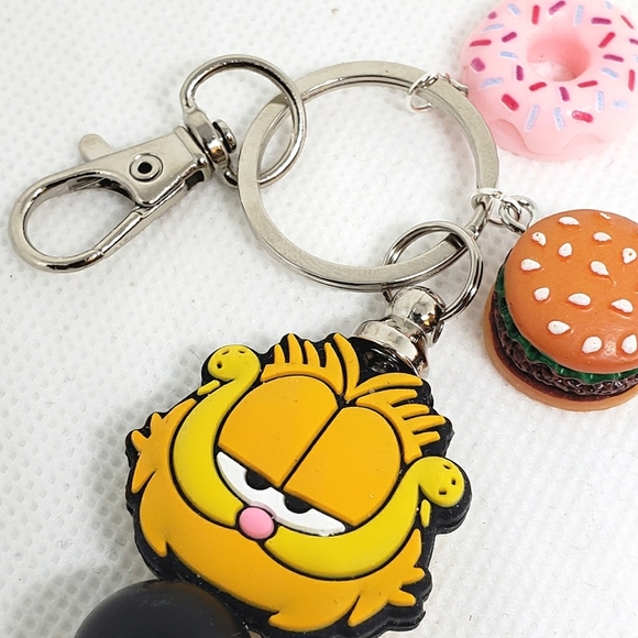 Handmade Garfield Silicone Beaded Keychain - Picture 3 of 4